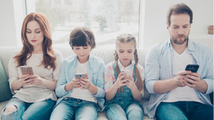 Eθισμός στα social media