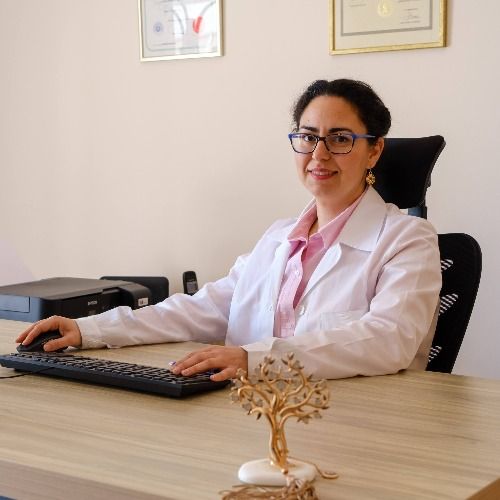 Dr Ελένη Μουστάκα Pulmonologist - Tuberculosis specialist: Book an online appointment
