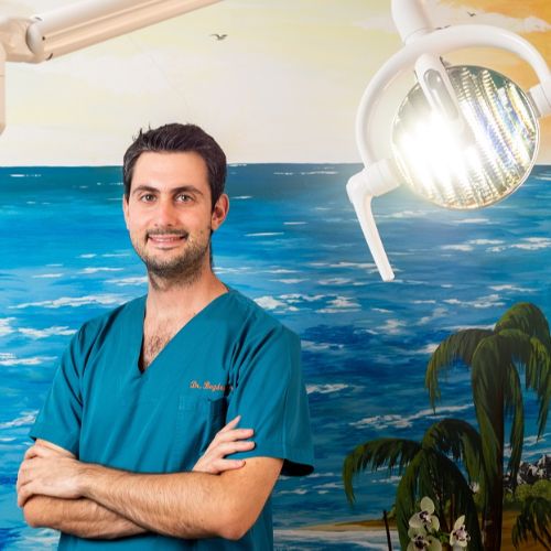 Μπογδανόπουλος Ηλίας Οδοντίατρος | doctoranytime