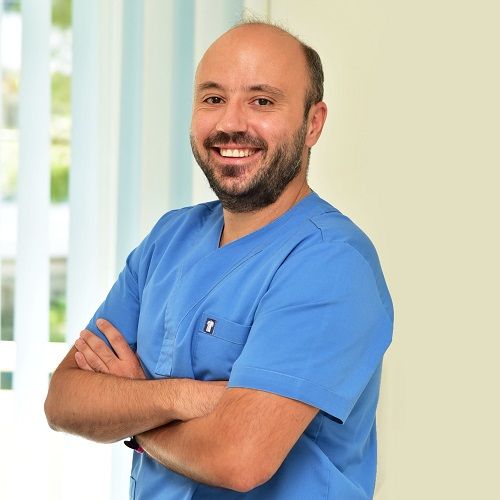 Stauros Gkourogiannis Dentist: Book an online appointment