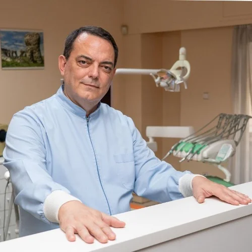 Βαλεριάνος Νίκος Χειρουργός Οδοντίατρος | doctoranytime