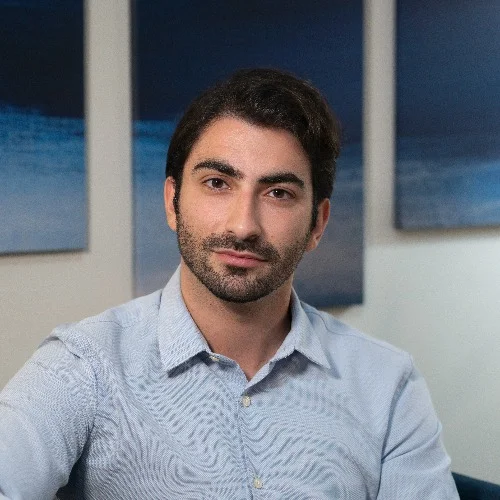 Νίκος Λιαμής Ψυχολόγος - Ειδ. Συστημικός Ψυχοθεραπευτής: Book an online appointment