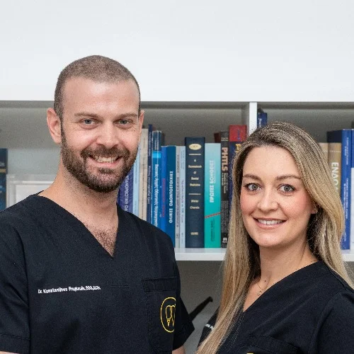 Dr & Παπασπύρου Ευανθία)  Dentique (Φραγκούλης Κωνσταντίνος Dentist: Book an online appointment