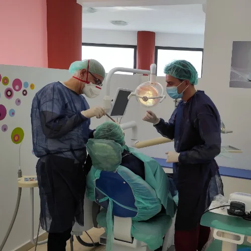Paidodiantriki Kliniki Lyro Dental Clinic Pediatric dentist: Book an online appointment