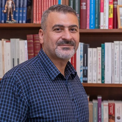 Γεώργιος Δαγκλής Ψυχολόγος - Ψυχοθεραπευτής: Book an online appointment