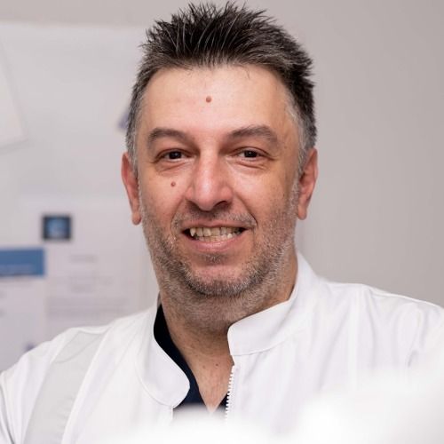 Dr Αντώνιος Χρυσανθακόπουλος Dentist: Book an online appointment