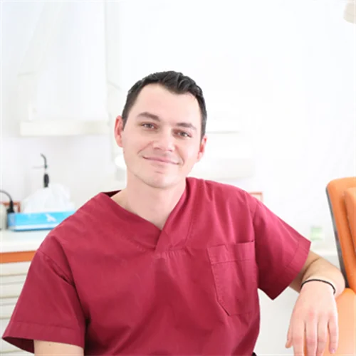 Nikolaos  Rousopoulos Dentist: Book an online appointment