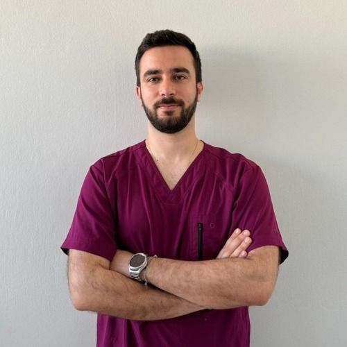 Dr Εμμανουήλ Πέτρος Χειρουργός Οδοντίατρος: Book an online appointment