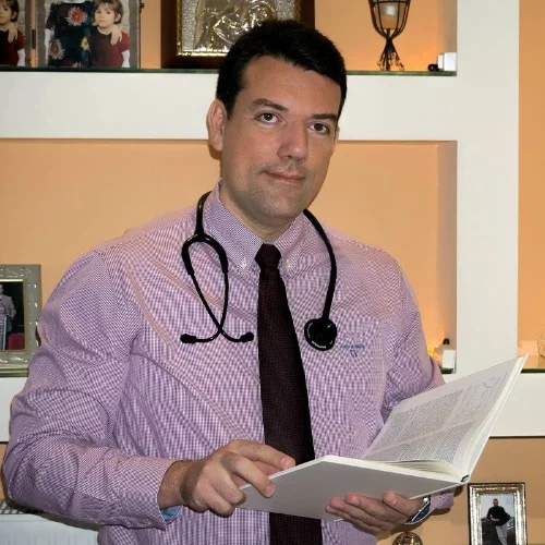 Kyriakos MD, PhD Endokrinologos/Diavitologos Aloumanis Diabetologist: Book an online appointment