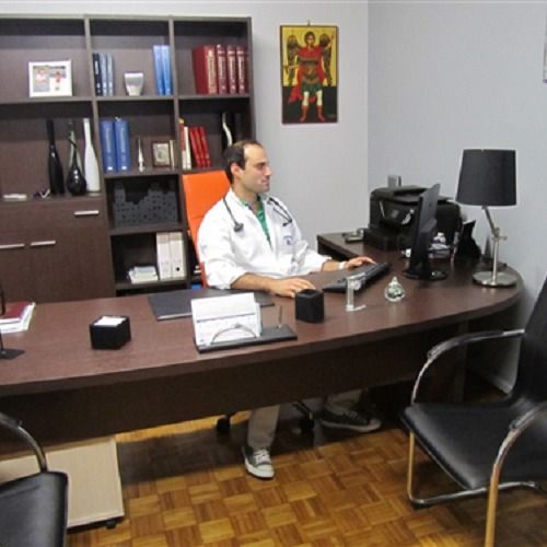 Mihail Volonakis Pulmonologist - Tuberculosis specialist: Book an online appointment
