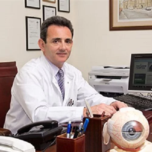 Georgios Poulakis Ophthalmologist: Book an online appointment