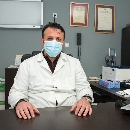Κωνσταντίνος Παρασκευόπουλος Pulmonologist - Tuberculosis specialist: Book an online appointment