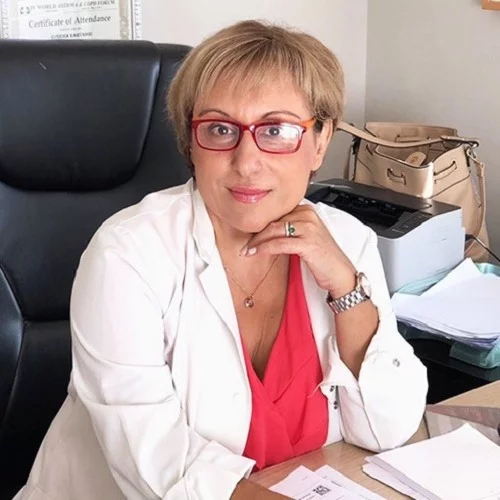 Eygenia Karyanou Pulmonologist - Tuberculosis specialist: Book an online appointment