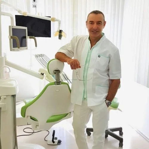 Dimitrios Gkatzoulas Dentist: Book an online appointment