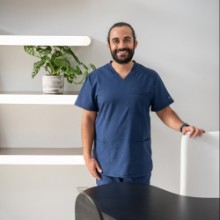 Ευτύχιος Μαθιουλάκης Dentist: Book an online appointment