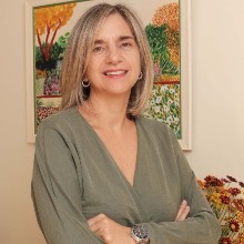 Μπάικα Bίβιαν MA, BSc, ECP 