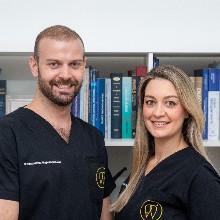 Dentique (Φραγκούλης Κωνσταντίνος & Παπασπύρου Ευανθία) DDS, MSc, Στρατιωτικός γιατρός