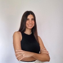 Μακόγλου Νίνα